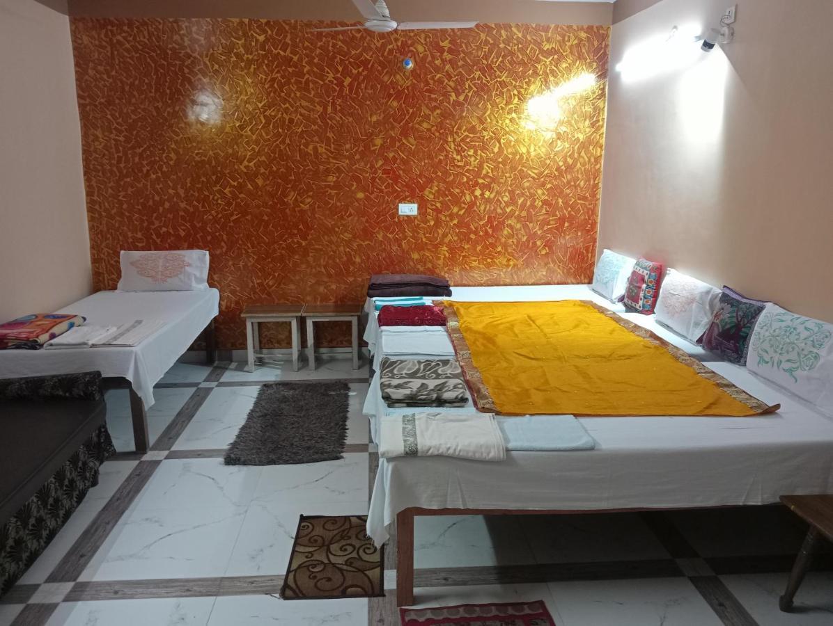 Shiva Guest house 2*